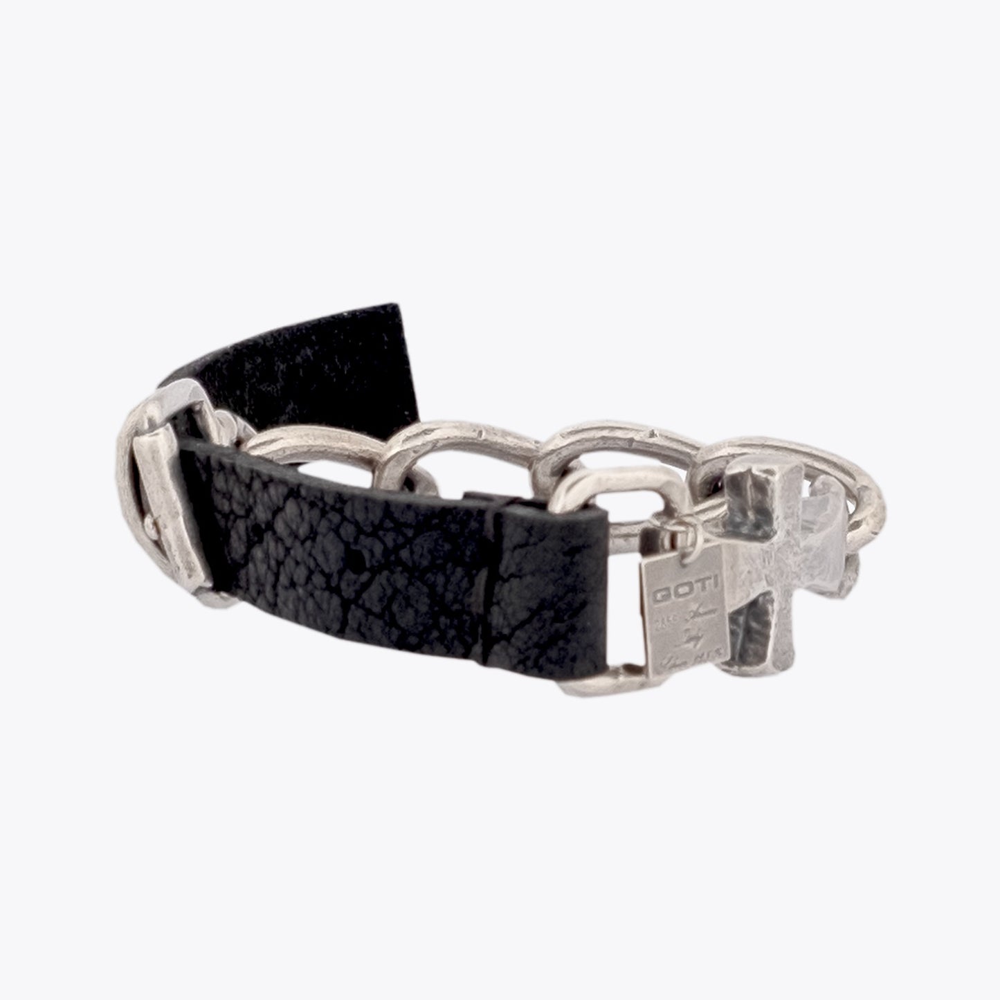 Goti BR506 Silver Curb Chain – Unisex Bracelet | Right Side View