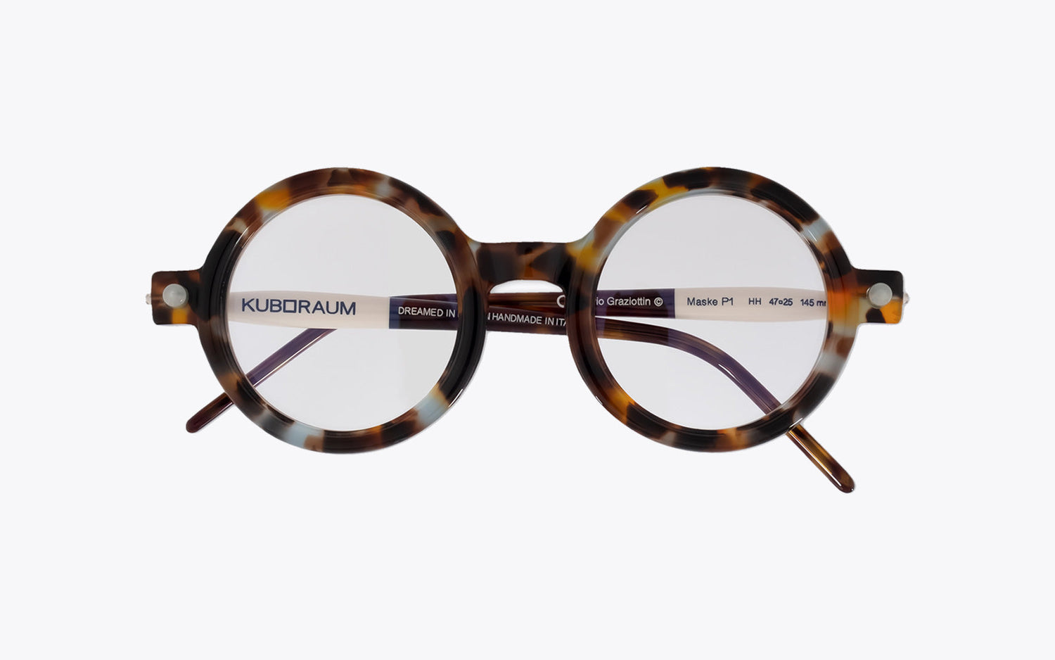 Kuboraum Mask P1 | Havana Tortoise Eyeglasses, renowned for their distinctive round shape, are an example of Italian craftsmanship.