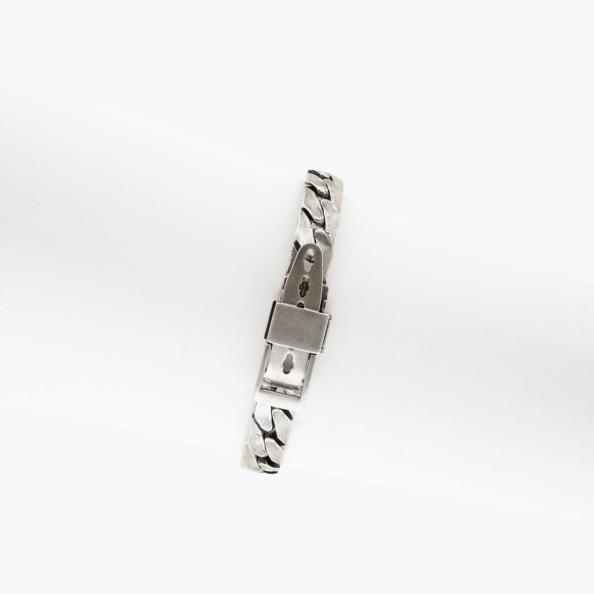 Goti BR1033 Silver Cuban Chain – Unisex Bracelet | Back View