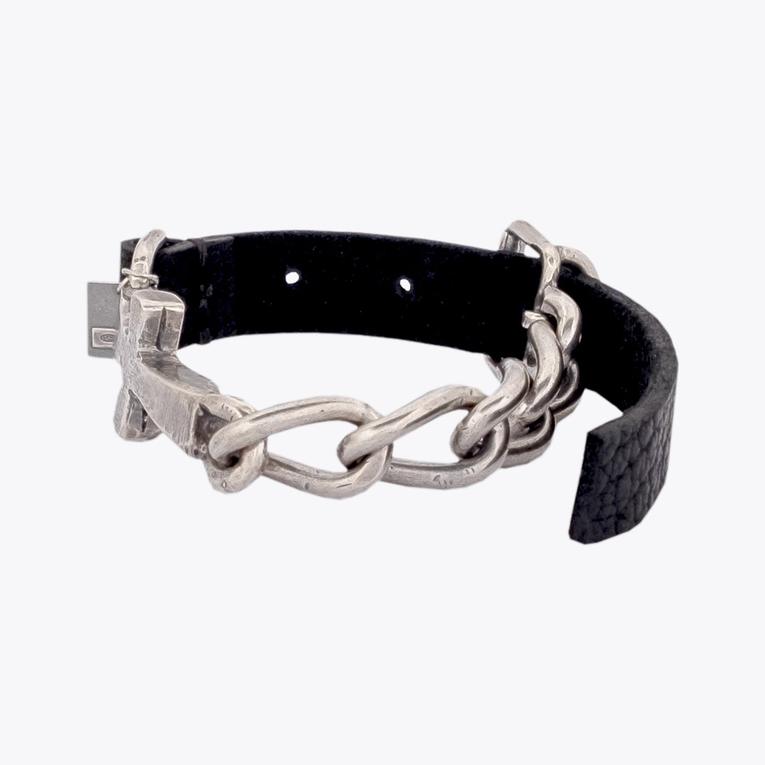 Goti BR506 Silver Curb Chain – Unisex Bracelet | Side View